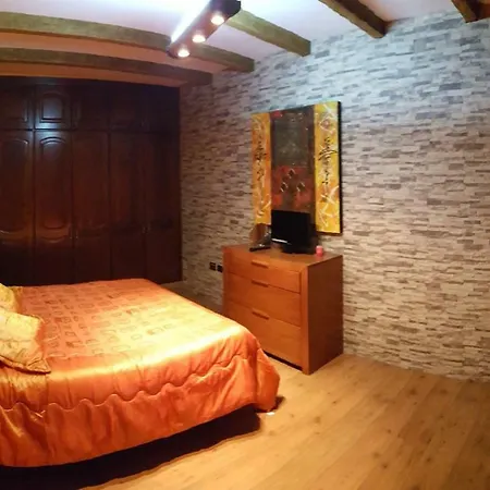 Atico Con Jacuzzi En Apartment