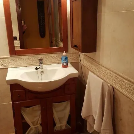 Atico Con Jacuzzi En Appartamento